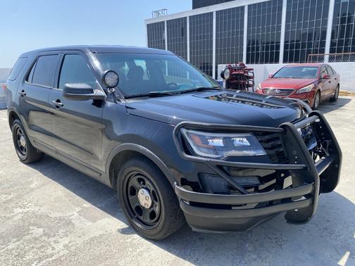 Black 2017 Ford Utility Police Interceptor Base