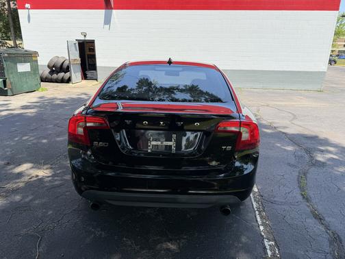 Black 2012 Volvo S60 T5