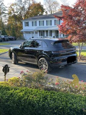 2024 Porsche Cayenne AWD