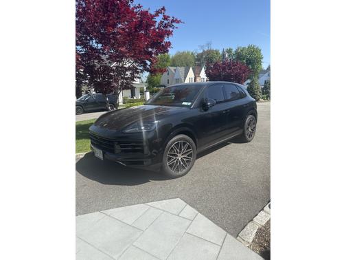 2024 Porsche Cayenne AWD