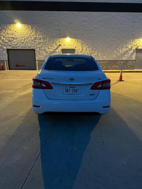 White 2014 Nissan Sentra SV