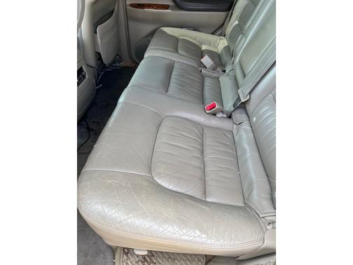 2005 Lexus LX 470 Base