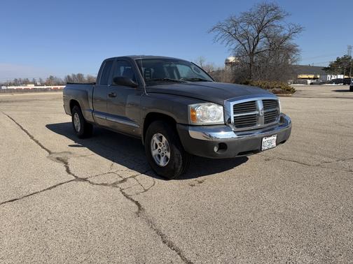 2005 Dodge Dakota SLT Club Cab