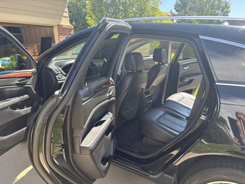 2014 Cadillac SRX Performance Collection