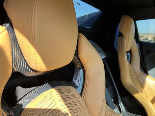 2023 Chevrolet Corvette Stingray w/2LT