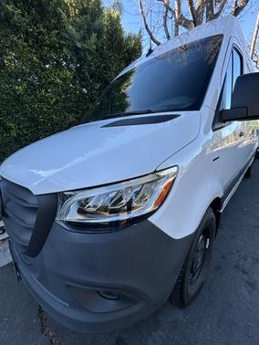 2024 Mercedes-Benz eSprinter 2500 High Roof HO 170"
