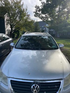 Silver 2010 Volkswagen Passat Komfort