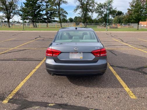 2015 Volkswagen Passat 2.0L TDI DSG SE w/Sunroof