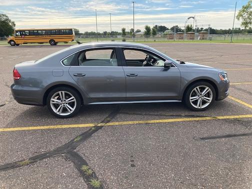 2015 Volkswagen Passat 2.0L TDI DSG SE w/Sunroof