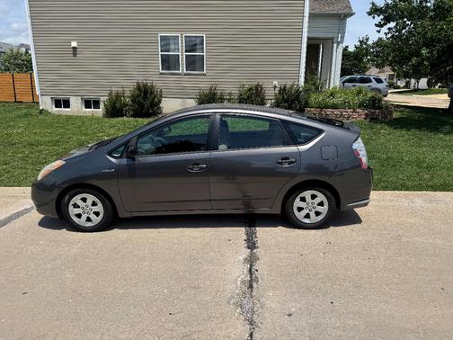 Gray 2007 Toyota Prius Base