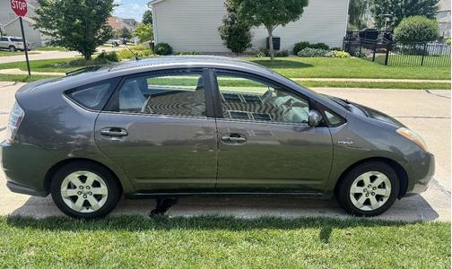 Gray 2007 Toyota Prius Base