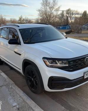 White 2023 Volkswagen Atlas Cross Sport 3.6L V6 SEL R-Line Black