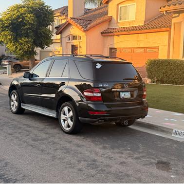 Black 2010 Mercedes-Benz M-Class ML 350