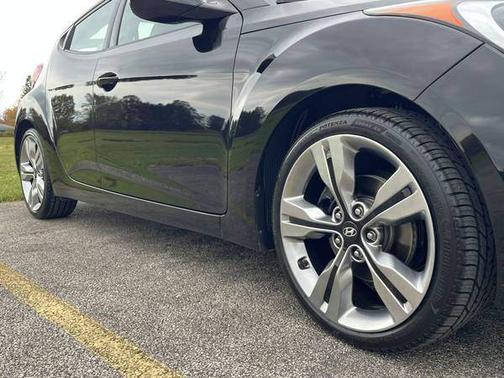 2012 Hyundai Veloster Base