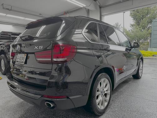 Black 2016 BMW X5 xDrive35d