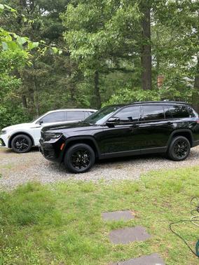Black 2024 Jeep Grand Cherokee L Altitude