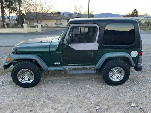 2000 Jeep Wrangler SE