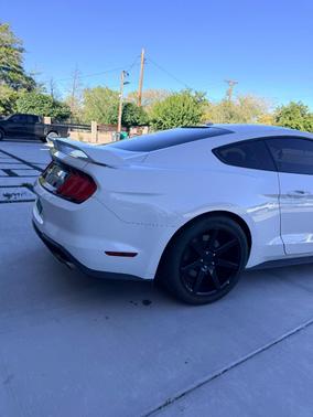 White 2019 Ford Mustang GT Premium