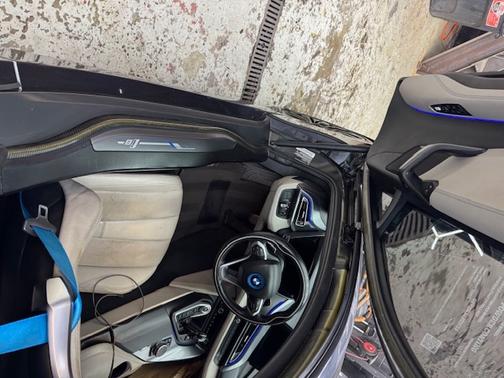 2014 BMW i8 Base