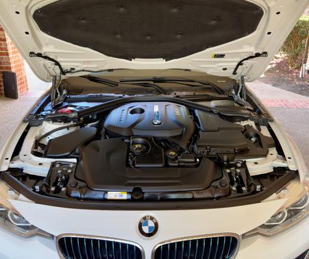 White 2018 BMW 330e iPerformance