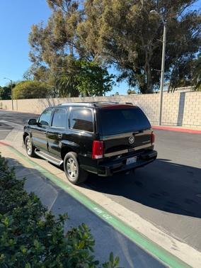 Black 2004 Cadillac Escalade Base