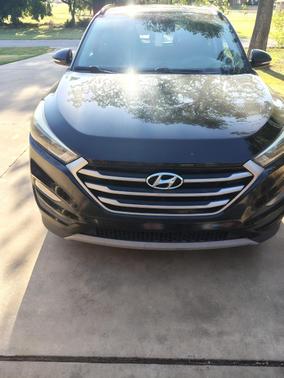 Black 2017 Hyundai TUCSON Night