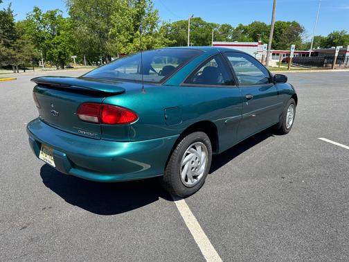 Green 1998 Chevrolet Cavalier Base