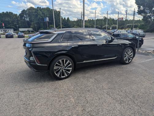 2023 Cadillac LYRIQ Luxury