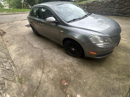 Gray 2012 Suzuki Kizashi SE