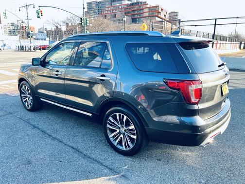2016 Ford Explorer Platinum