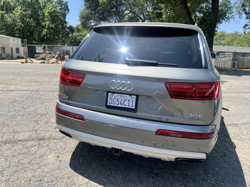 2017 Audi Q7 3.0T Premium Plus
