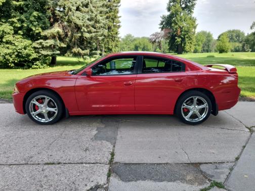 2012 Dodge Charger SXT