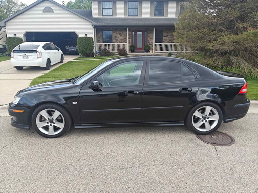 Black 2007 Saab 9-3 Aero