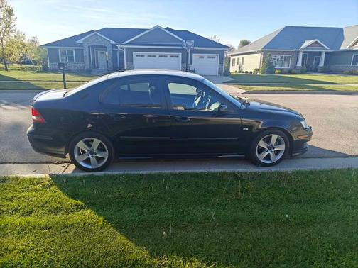Black 2007 Saab 9-3 Aero