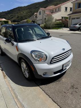 White 2014 MINI Countryman Cooper