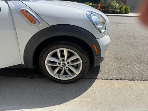 White 2014 MINI Countryman Cooper