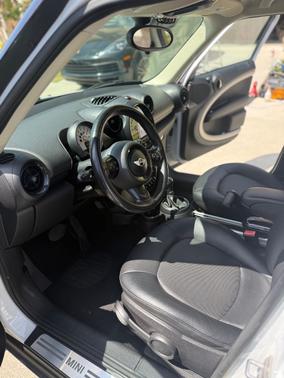 White 2014 MINI Countryman Cooper