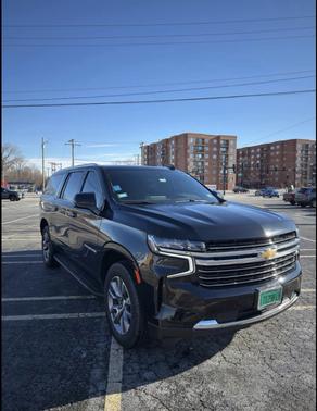 2022 Chevrolet Suburban LT