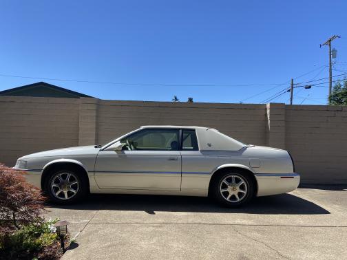 Photo 2 of 15 of 1997 Cadillac Eldorado Base
