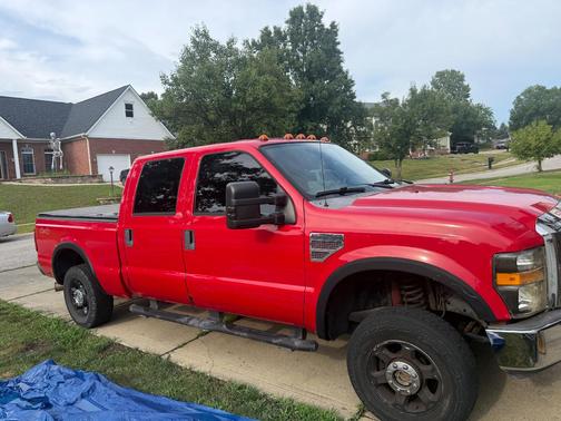Red 2008 Ford F-250 XLT Crew Cab Super Duty