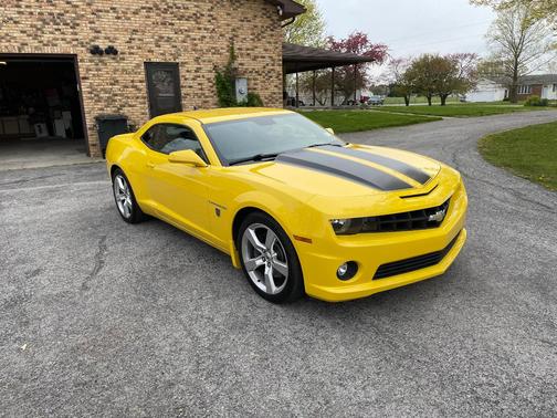 Yellow 2010 Chevrolet Camaro 2SS