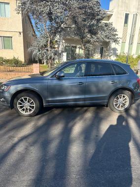 Gray 2012 Audi Q5 2.0T Premium