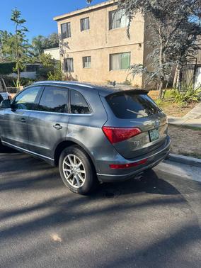 Gray 2012 Audi Q5 2.0T Premium