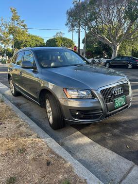 Gray 2012 Audi Q5 2.0T Premium