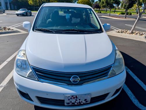 2012 Nissan Versa 1.8 S