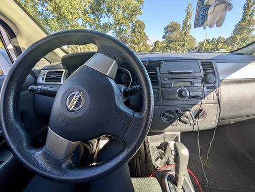 2012 Nissan Versa 1.8 S