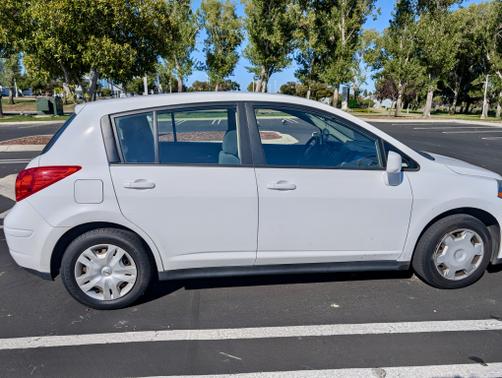 2012 Nissan Versa 1.8 S