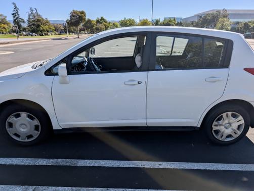 2012 Nissan Versa 1.8 S