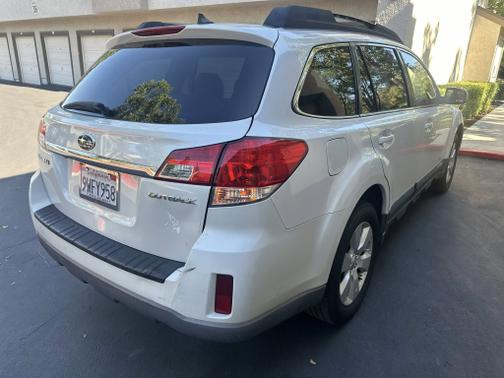2011 Subaru Outback 2.5 i Limited