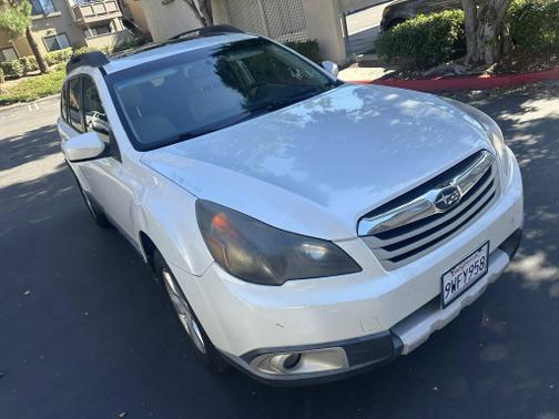 2011 Subaru Outback 2.5 i Limited